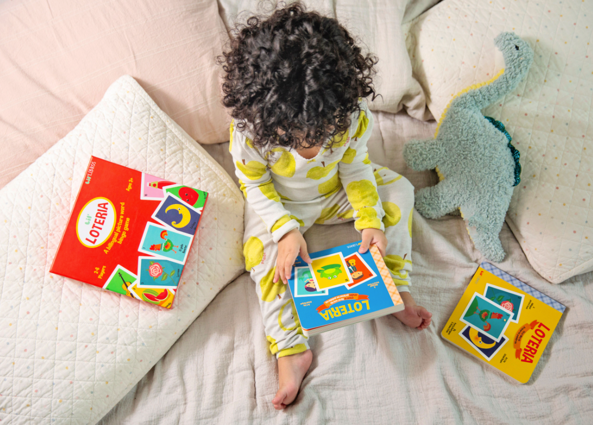 Lil' Libros ~ Bilingual Children's Books & Games - Lil’ Loteria: A Bilingual Picture Word Bingo Game (Bilingual: English and Spanish)