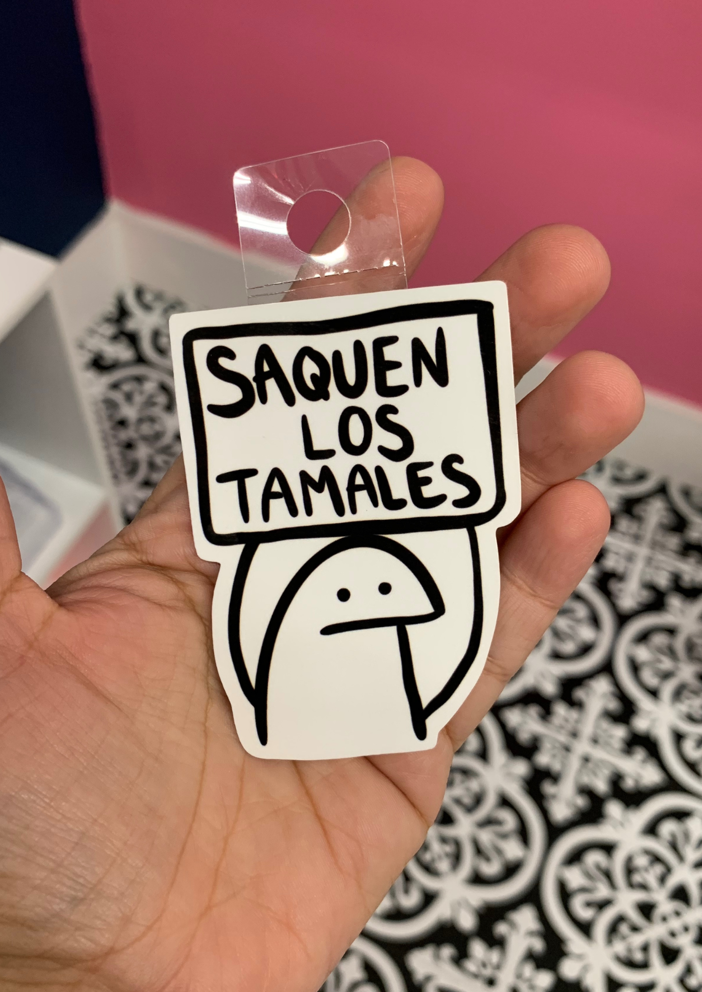 Lalatina Shop - Saquen los tamales funny latina vinyl sticker