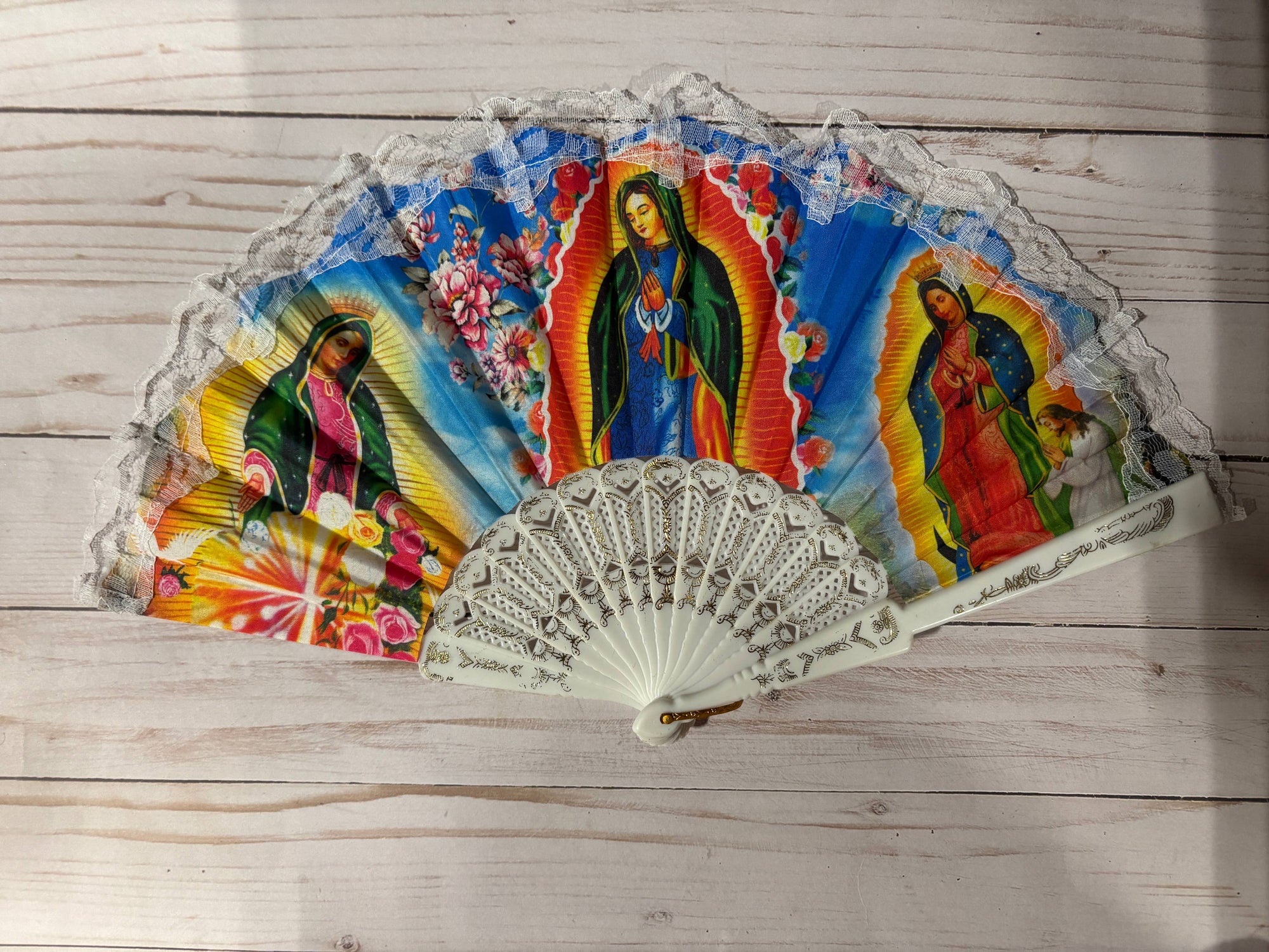 Viva Greetings - La Virgen de Guadalupe Design Hand Fan: White