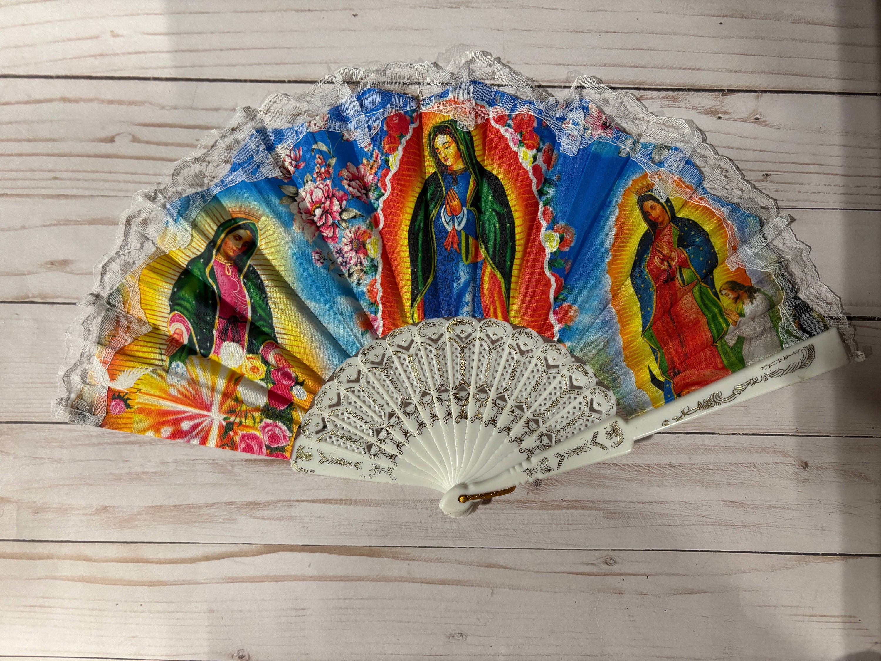 Viva Greetings - La Virgen de Guadalupe Design Hand Fan: Black