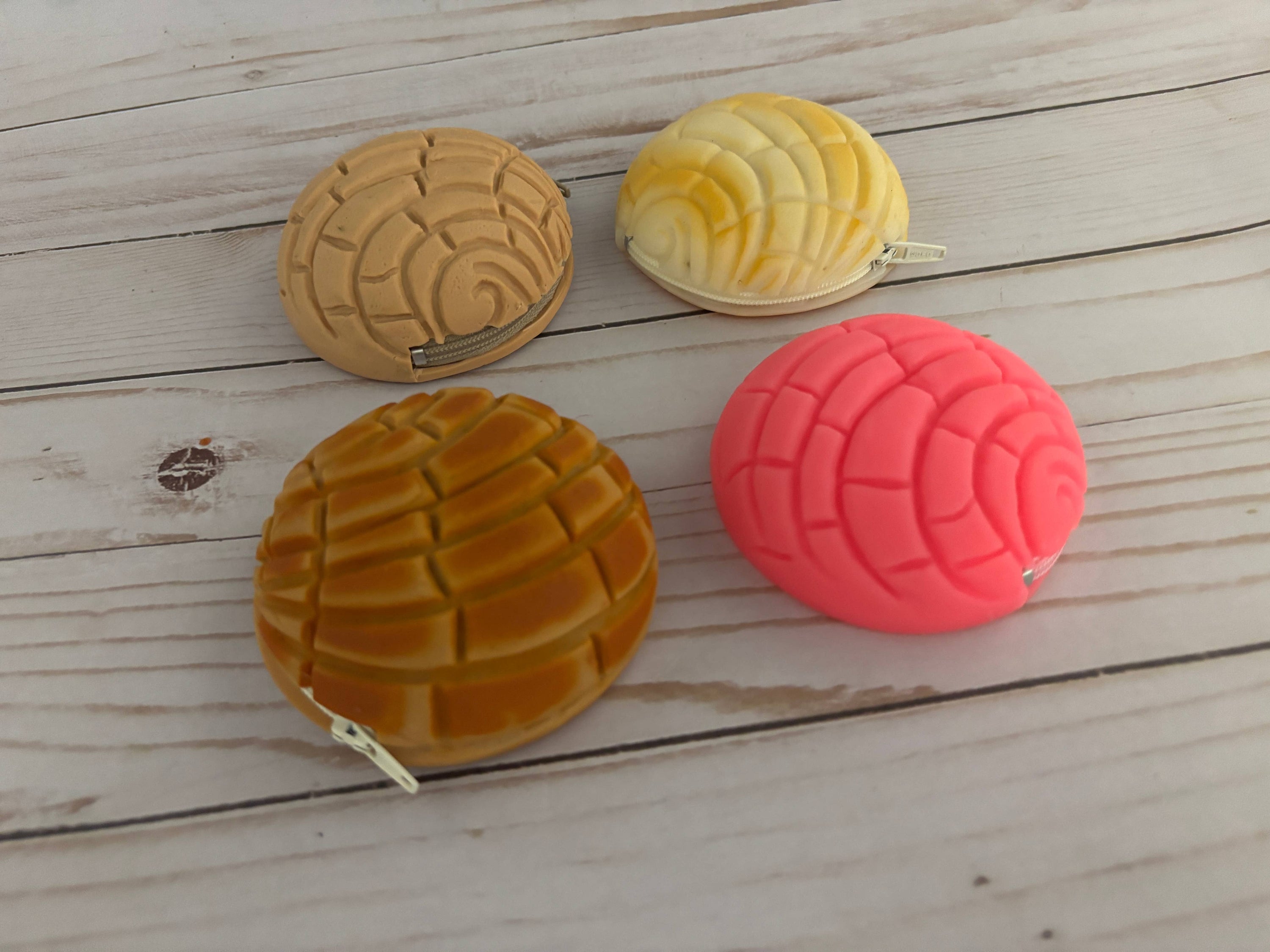 Viva Greetings - Mexican Bread Concha Coin Purse