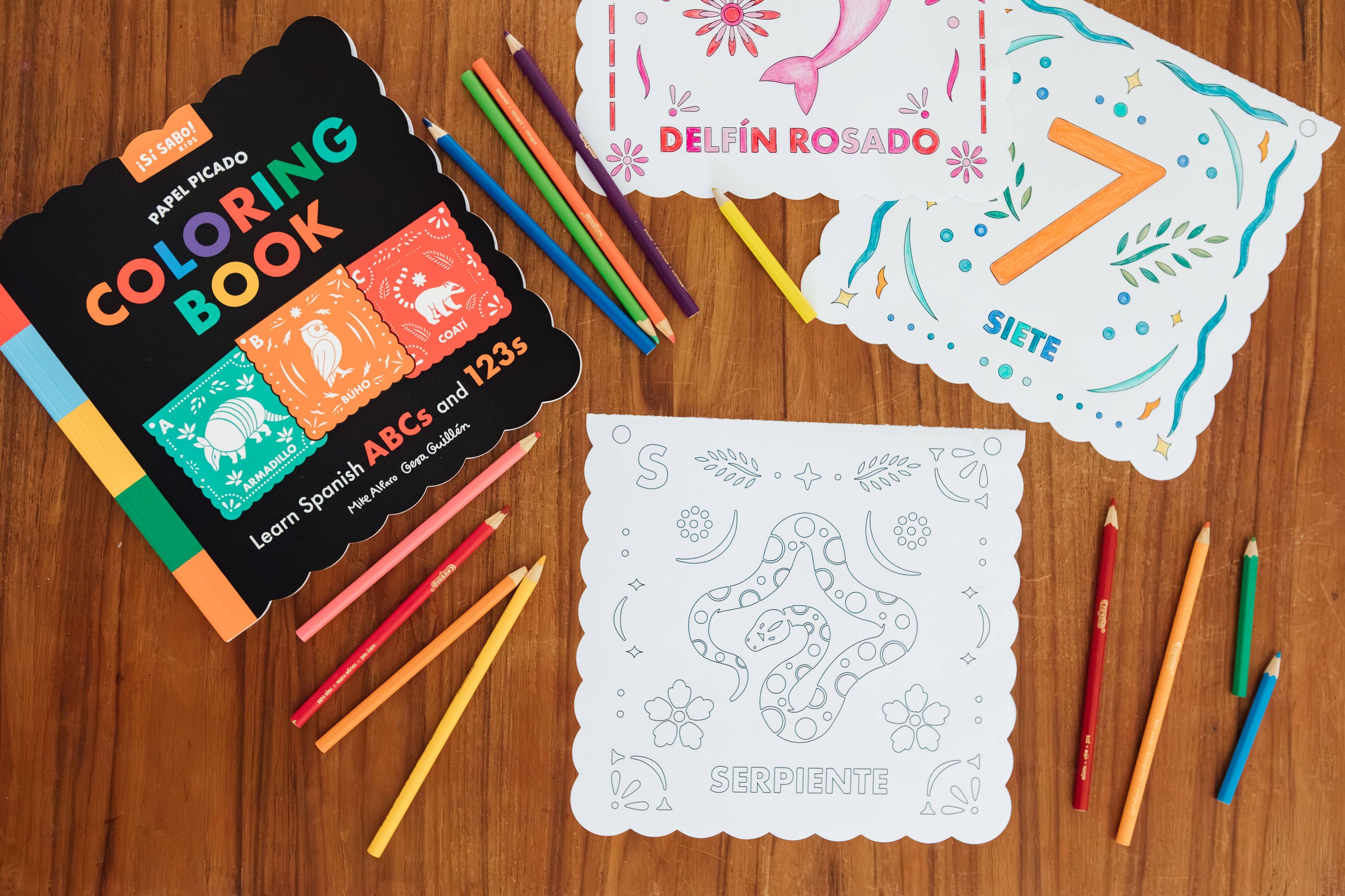 Blue Star Press - Papel Picado Spanish Coloring Book