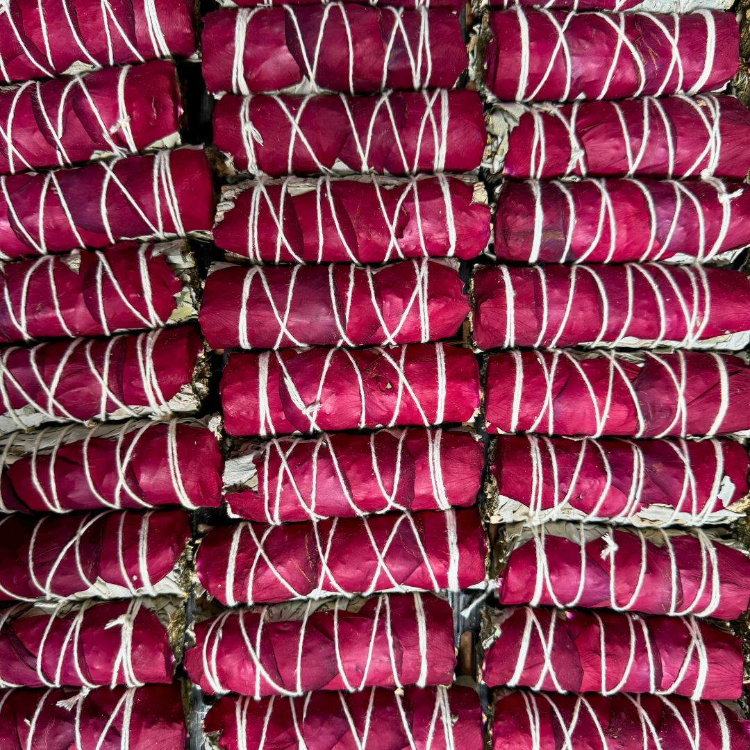 Sarimoire - White Sage Smudge Wands with Red Rose Petals