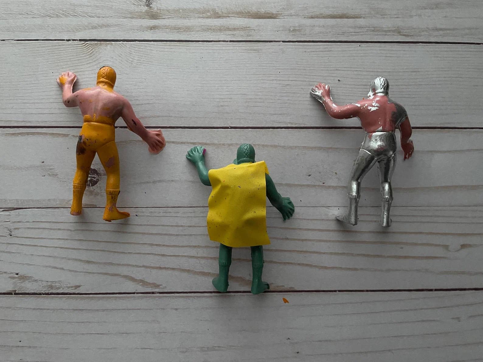 Viva Greetings - Set of 6 Luchador Plastic Toy Wrestlers Mexico