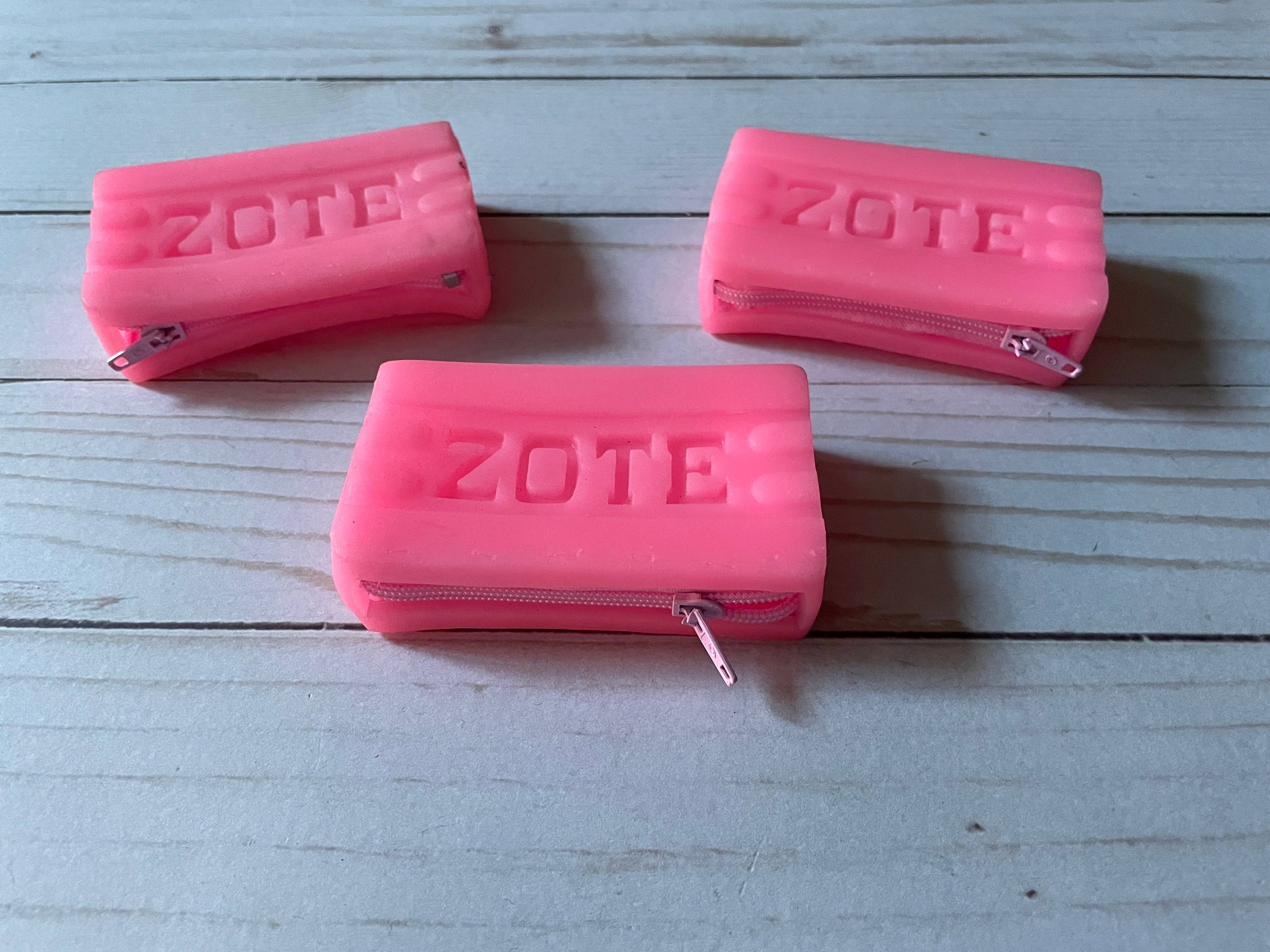 Viva Greetings - Mexican Coin Purse Zote