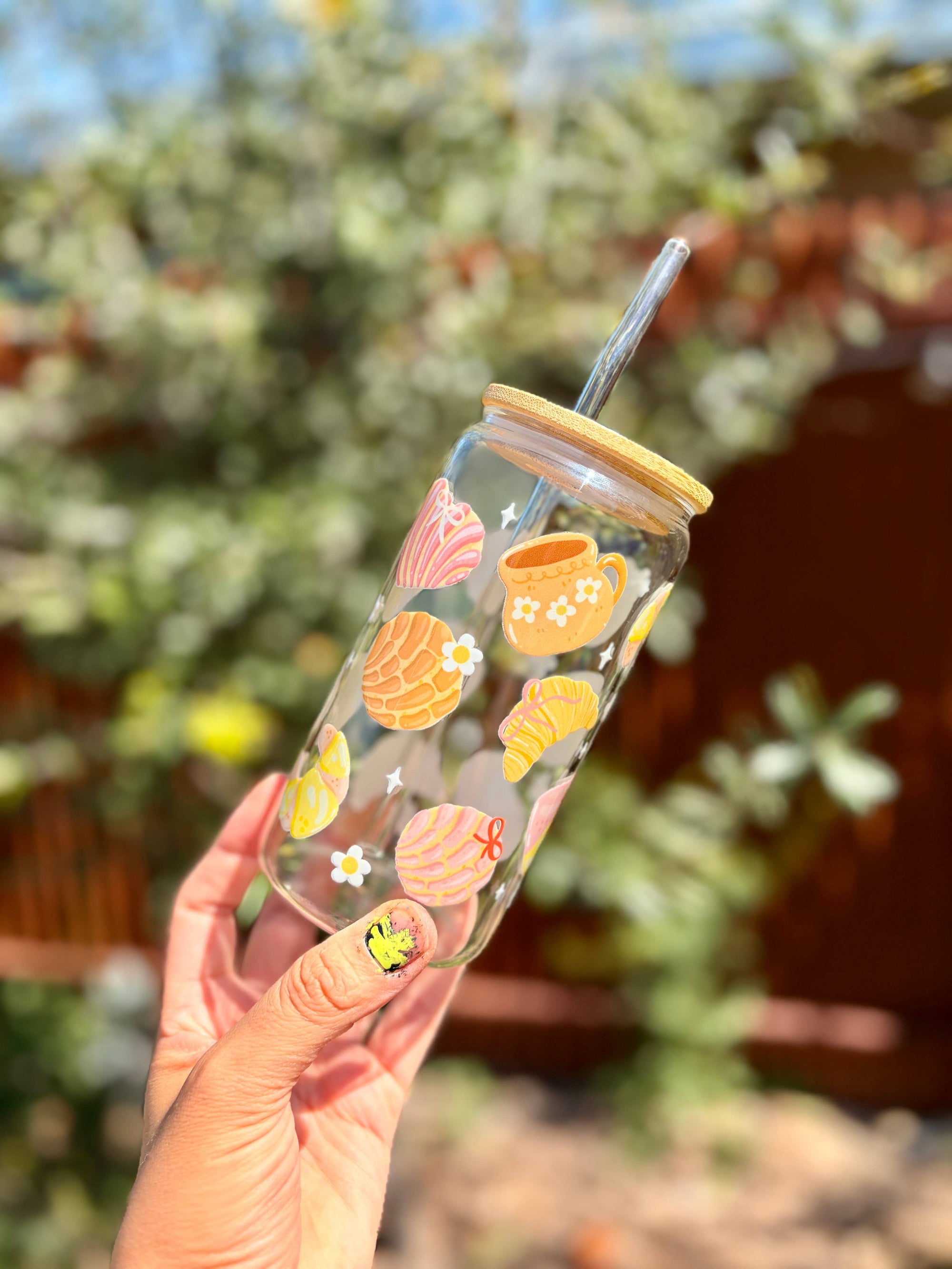 Las Changuis Tianguis - Pan Dulce Libbey Glass Cup – 16oz (Bamboo Lid & Glass Straw)