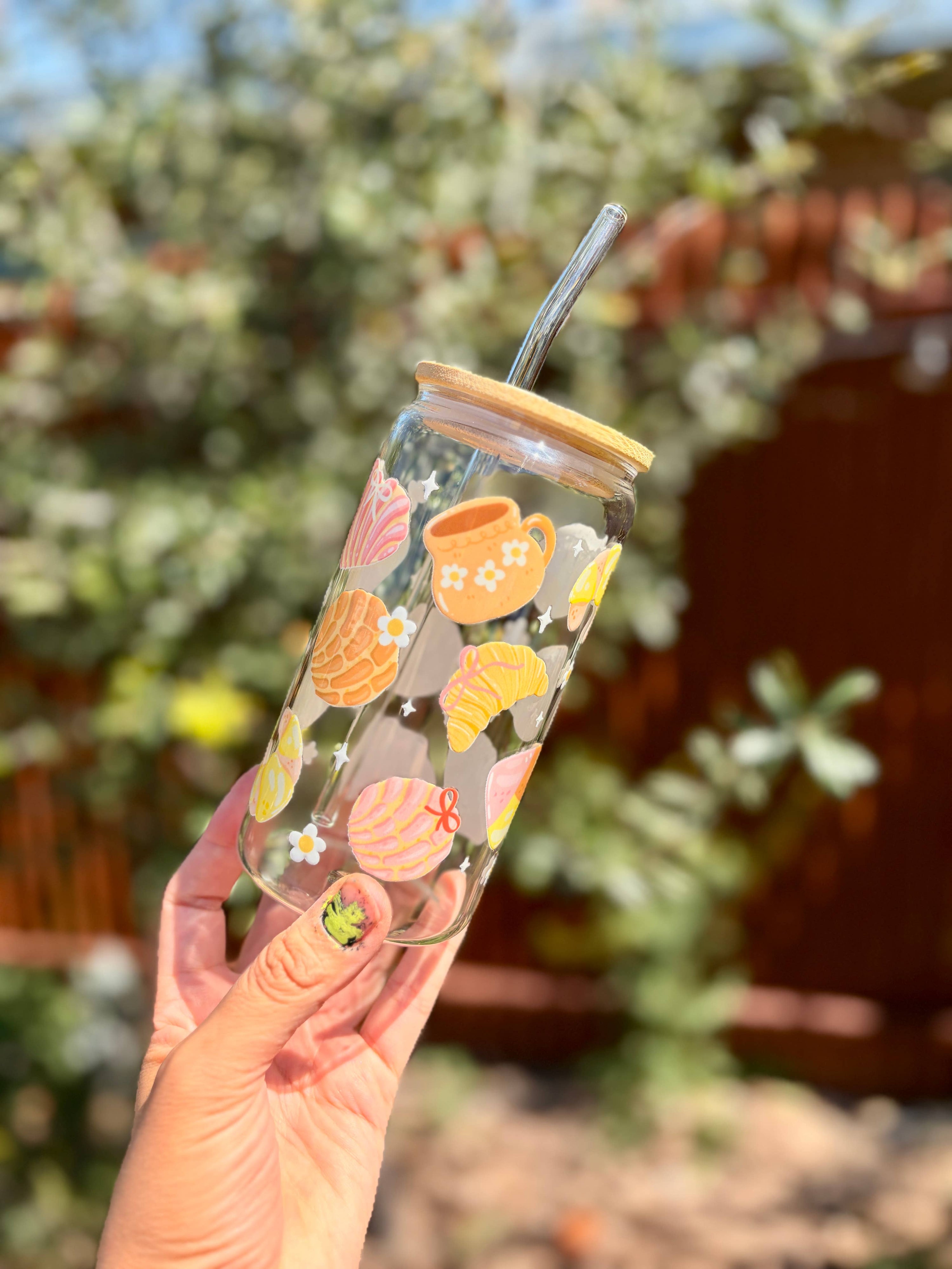 Las Changuis Tianguis - Pan Dulce Libbey Glass Cup – 16oz (Bamboo Lid & Glass Straw)