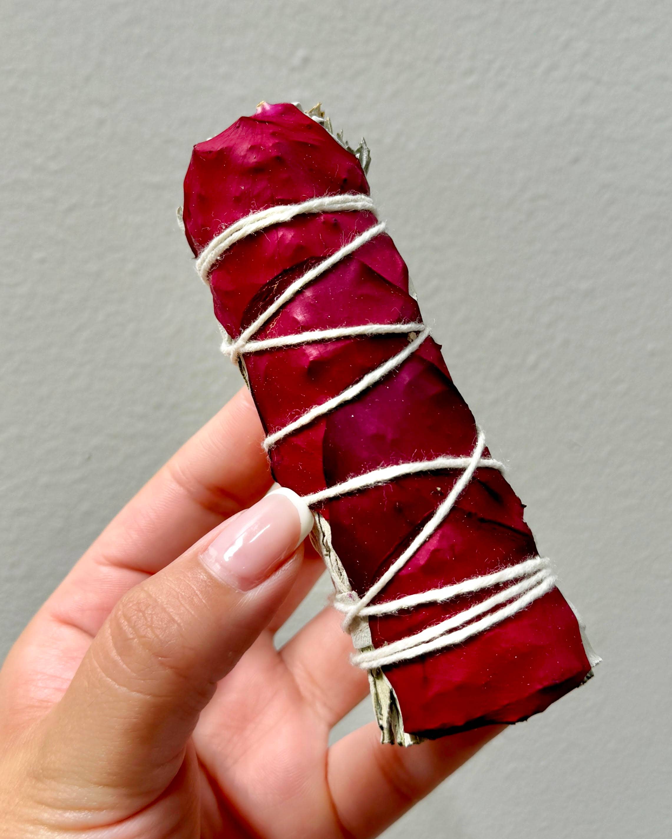 Sarimoire - White Sage Smudge Wands with Red Rose Petals