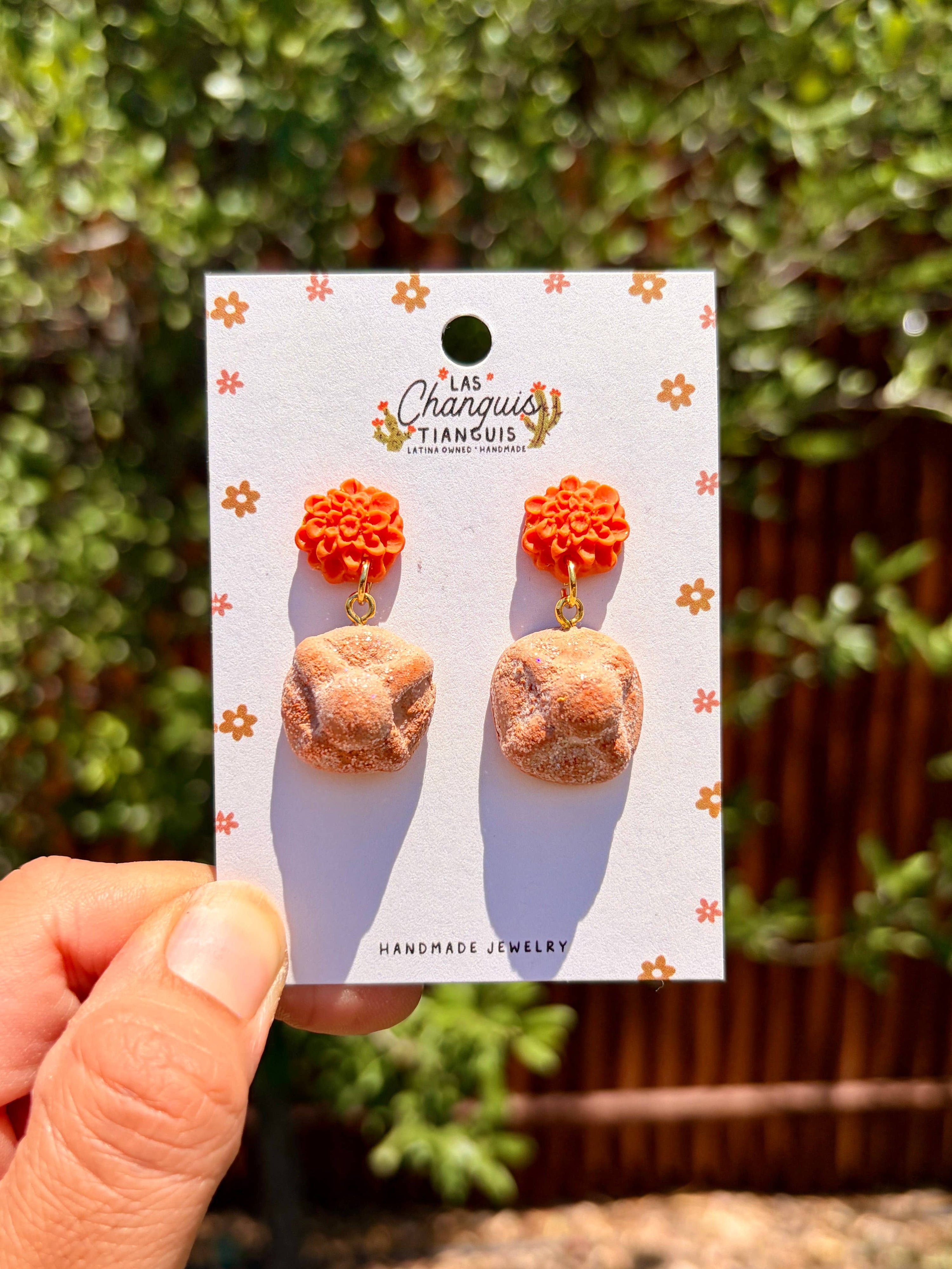 Las Changuis Tianguis - Cempasuchil & Pan de Muerto Día de Muertos Dangle Earrings
